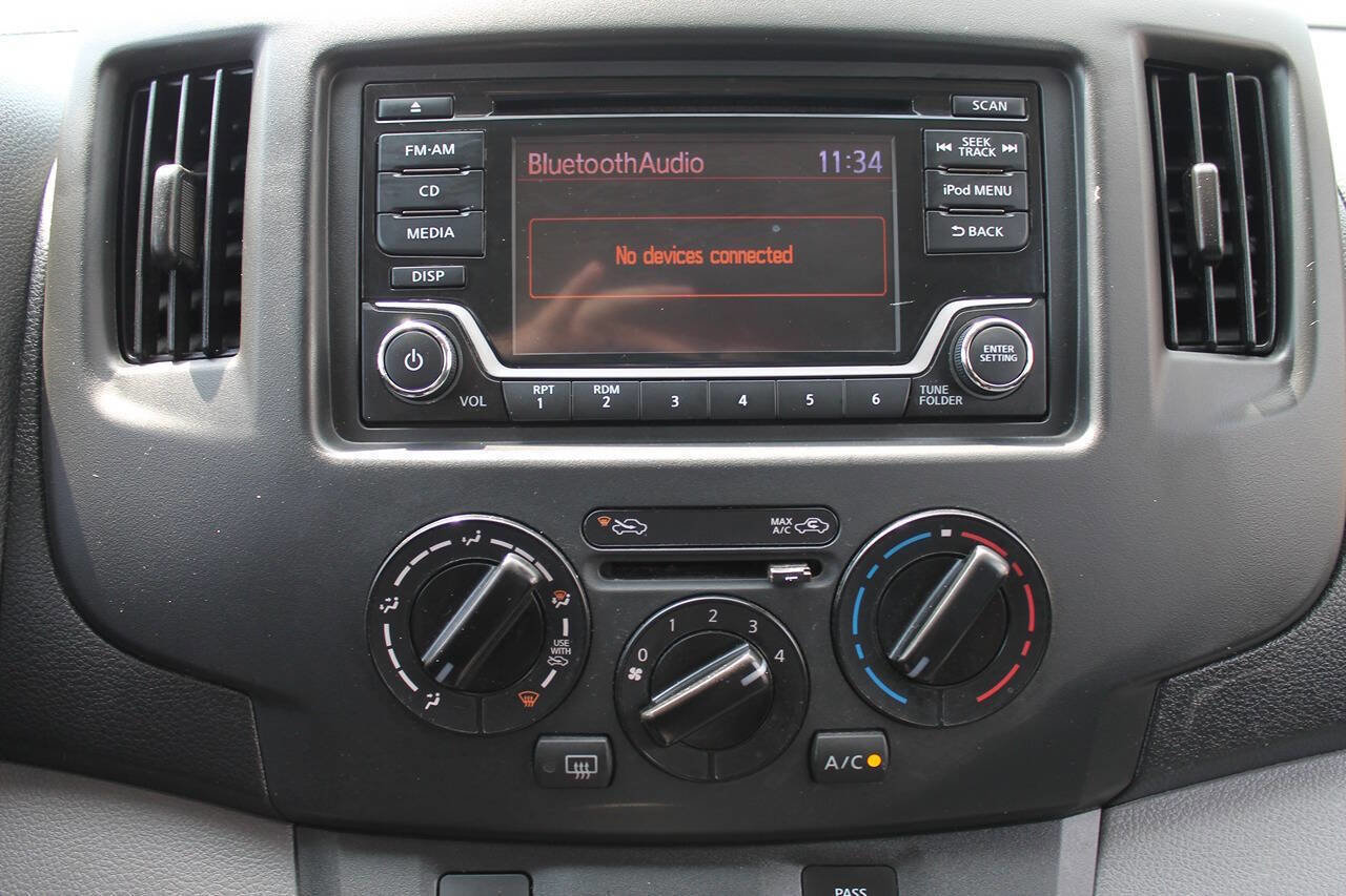 Used 2018 Nissan NV200 S w/ Back Door Glass Package image 27