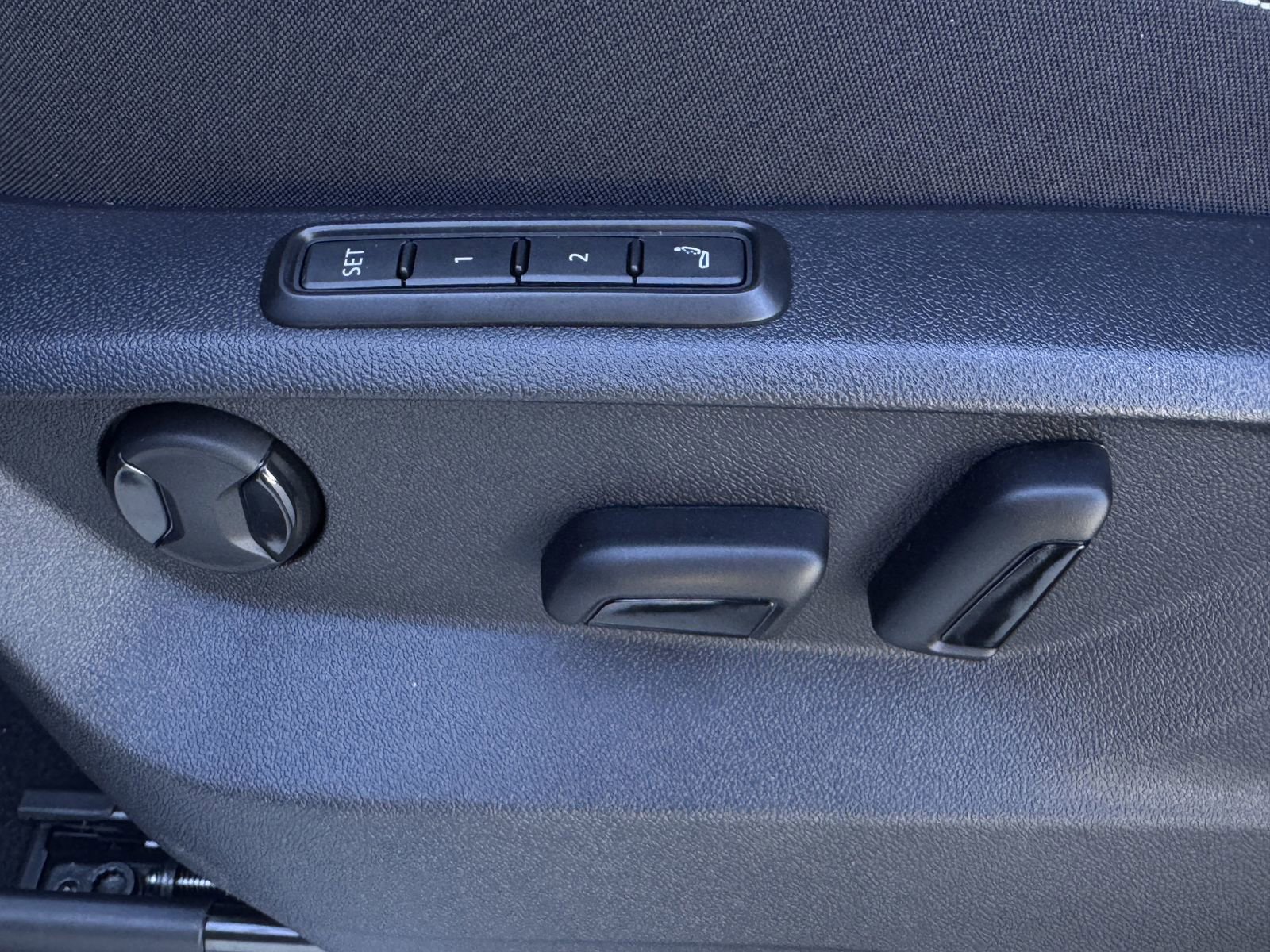 New 2026 Volkswagen Atlas SEL Premium R-Line image 26