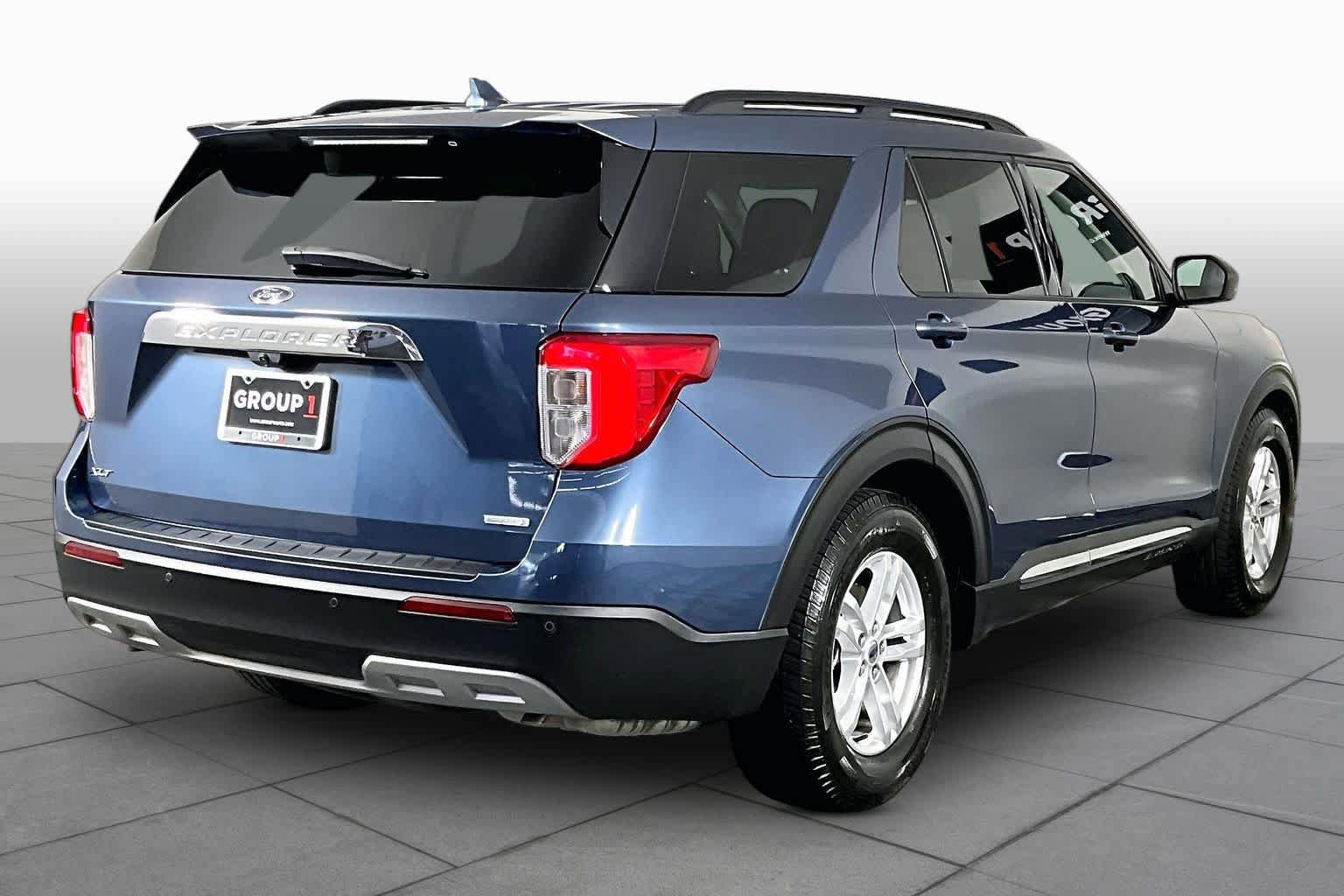 Used 2020 Ford Explorer XLT w/ Equipment Group 202A RWD image 13