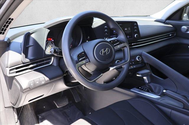 Used 2021 Hyundai Elantra SEL FWD image 10