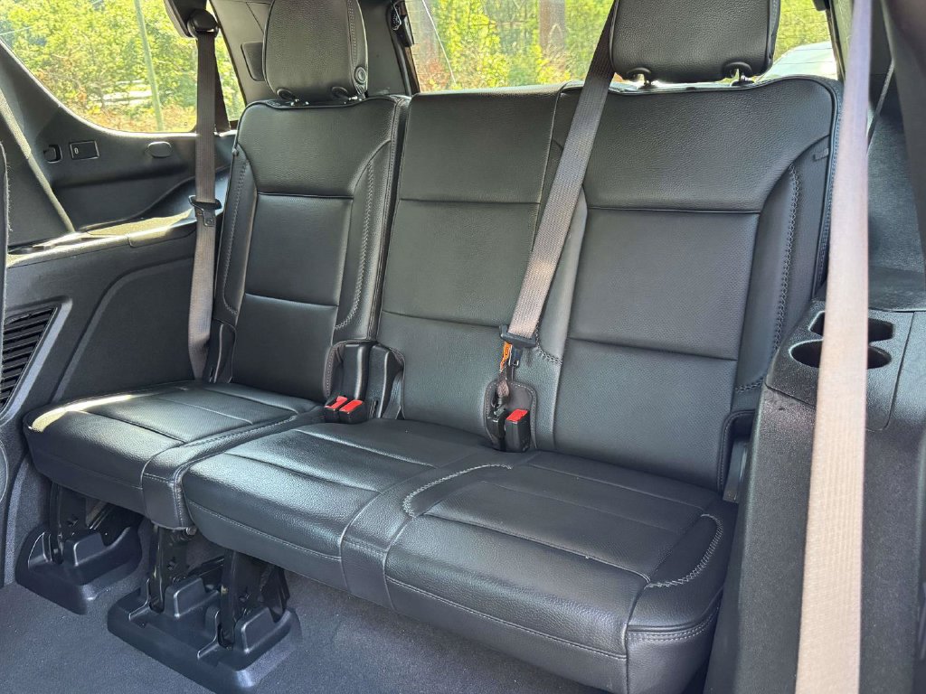 Used 2025 GMC Yukon Denali AWD/4WD image 18
