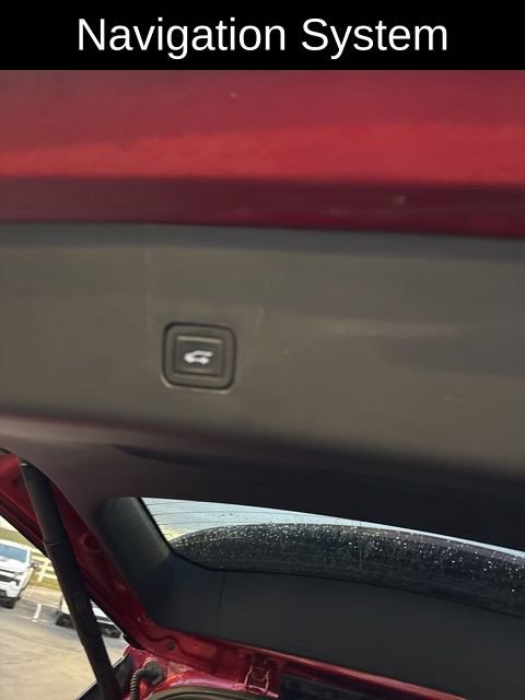 Used 2023 Chevrolet Traverse Premier image 9