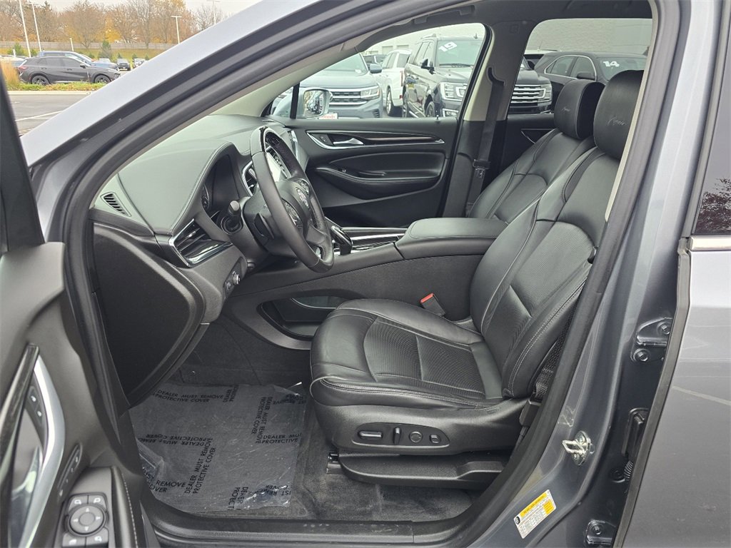 Used 2020 Buick Enclave Avenir w/ Avenir Technology Package image 14