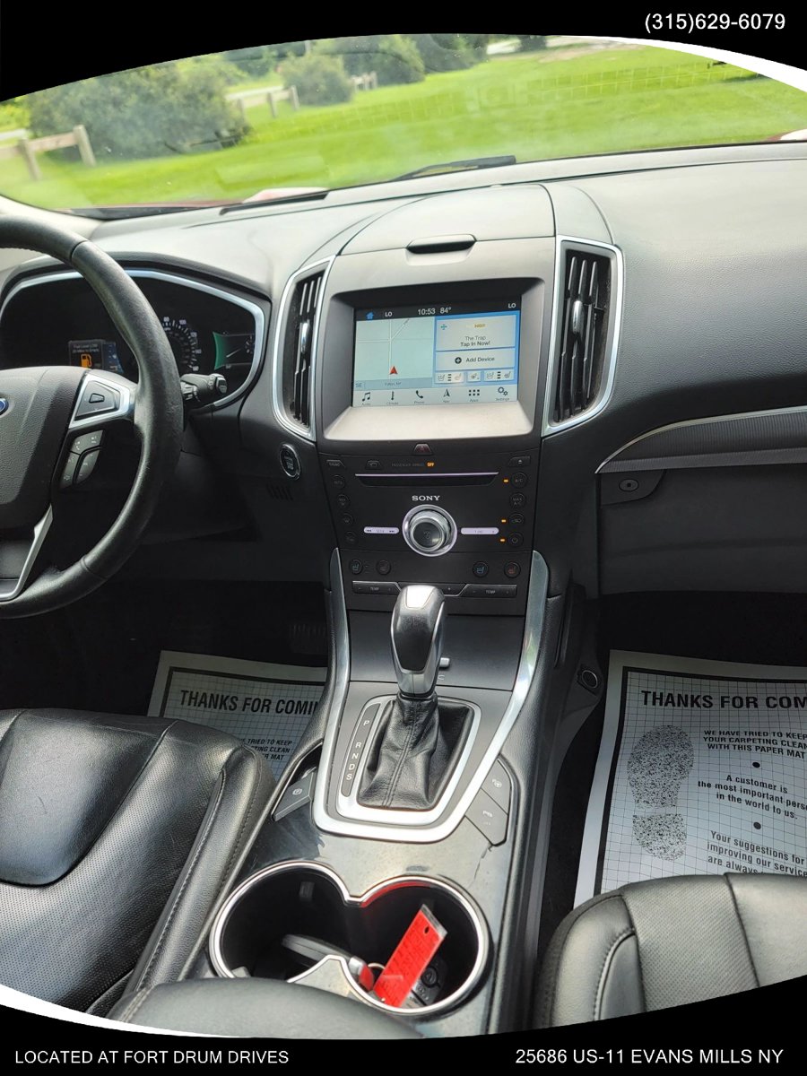 Used 2017 Ford Edge Titanium w/ Equipment Group 302A AWD/4WD image 18