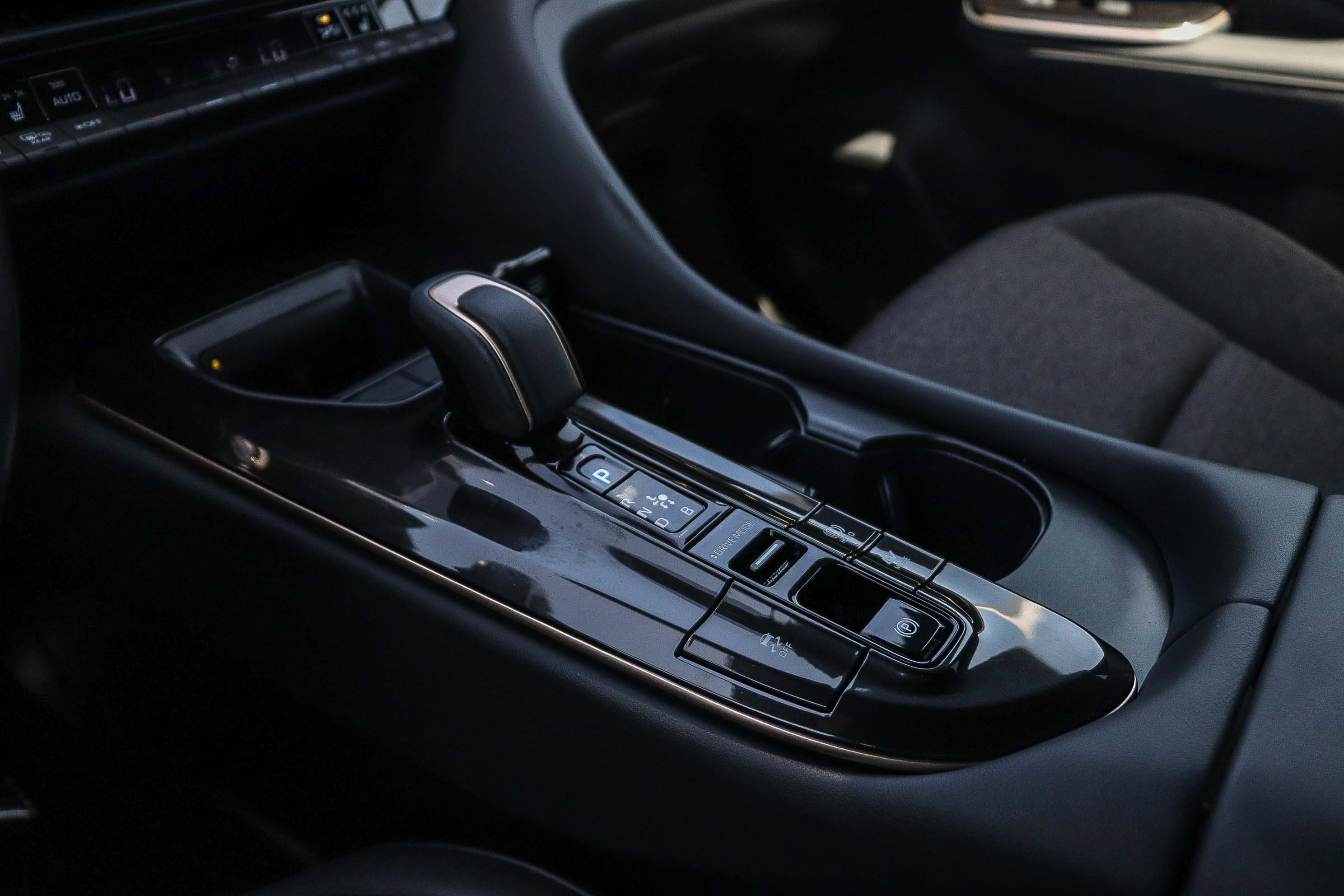 Used 2024 Toyota Crown XLE image 22