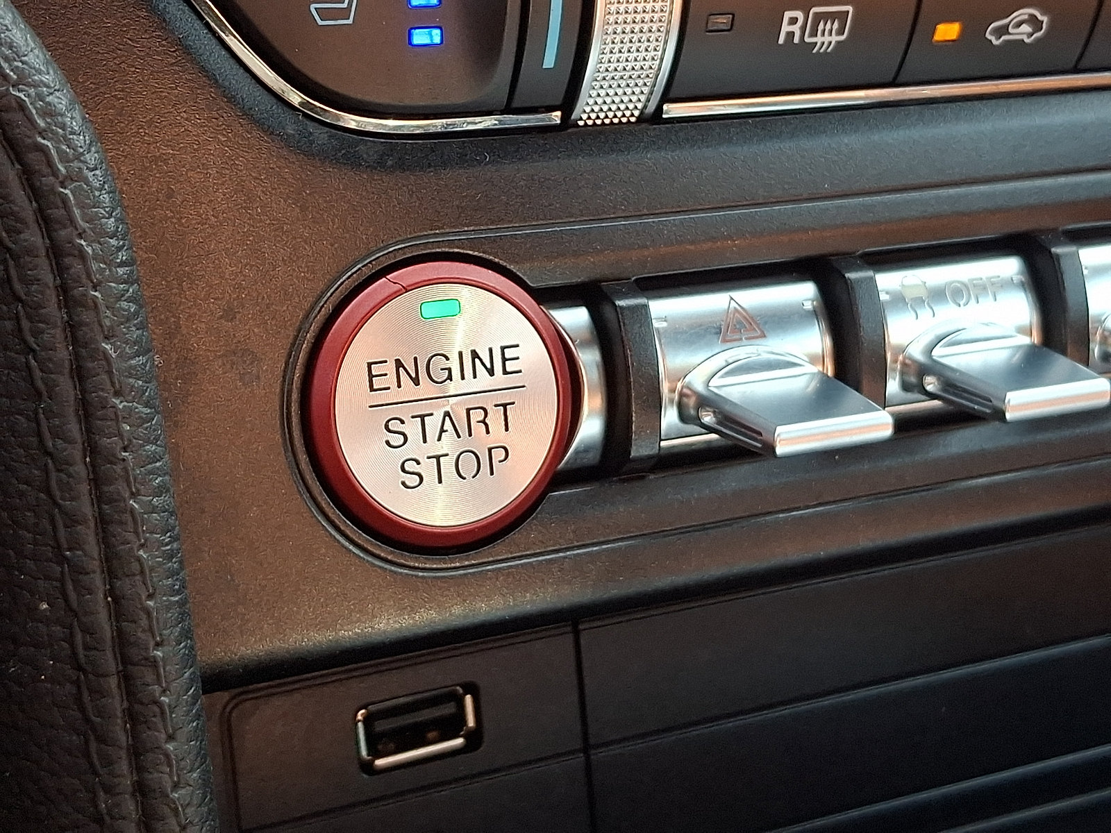 Used 2018 Ford Mustang Premium w/ Pony Package RWD image 28