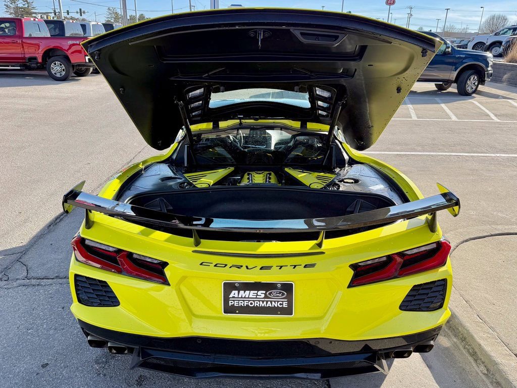 Used 2021 Chevrolet Corvette Stingray Premium Cpe w/ Z51 Performance Package image 11