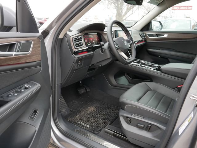 Certified 2025 Volkswagen Atlas SEL image 12