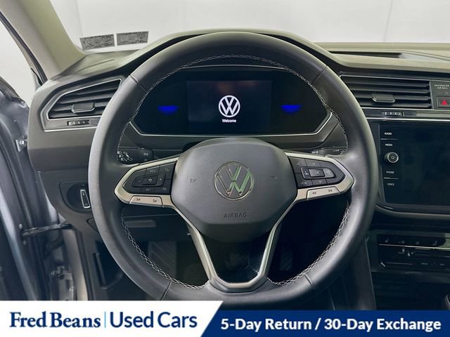 Used 2022 Volkswagen Tiguan SE image 11