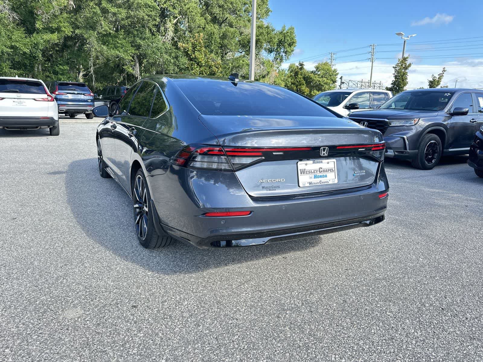 Used 2023 Honda Accord Touring image 4