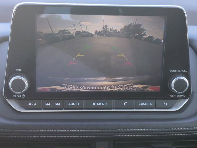 Used 2023 Nissan Rogue SV FWD image 21