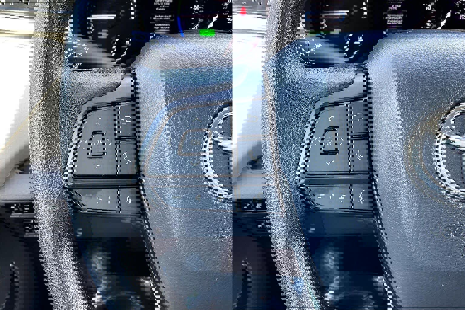 Certified 2024 Toyota Sienna LE image 23