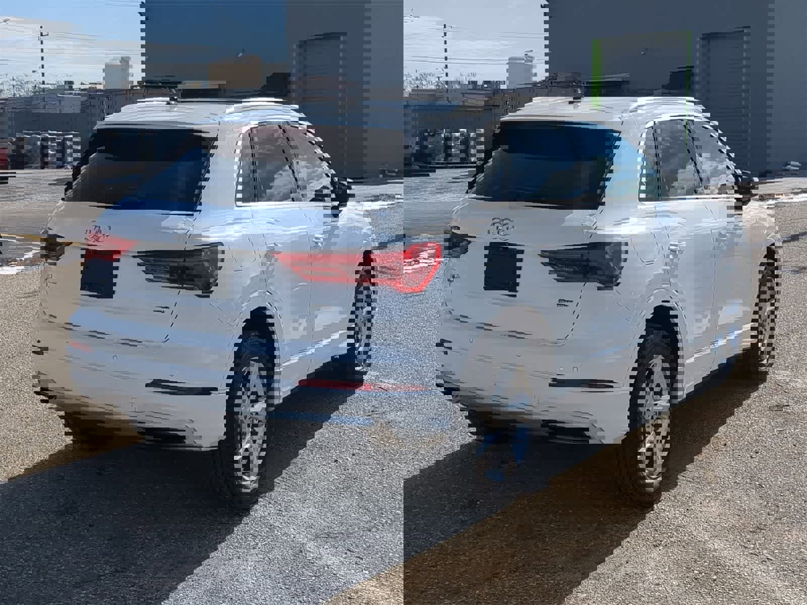 Used 2022 Audi Q3 2.0T Premium w/ Convenience Package image 14