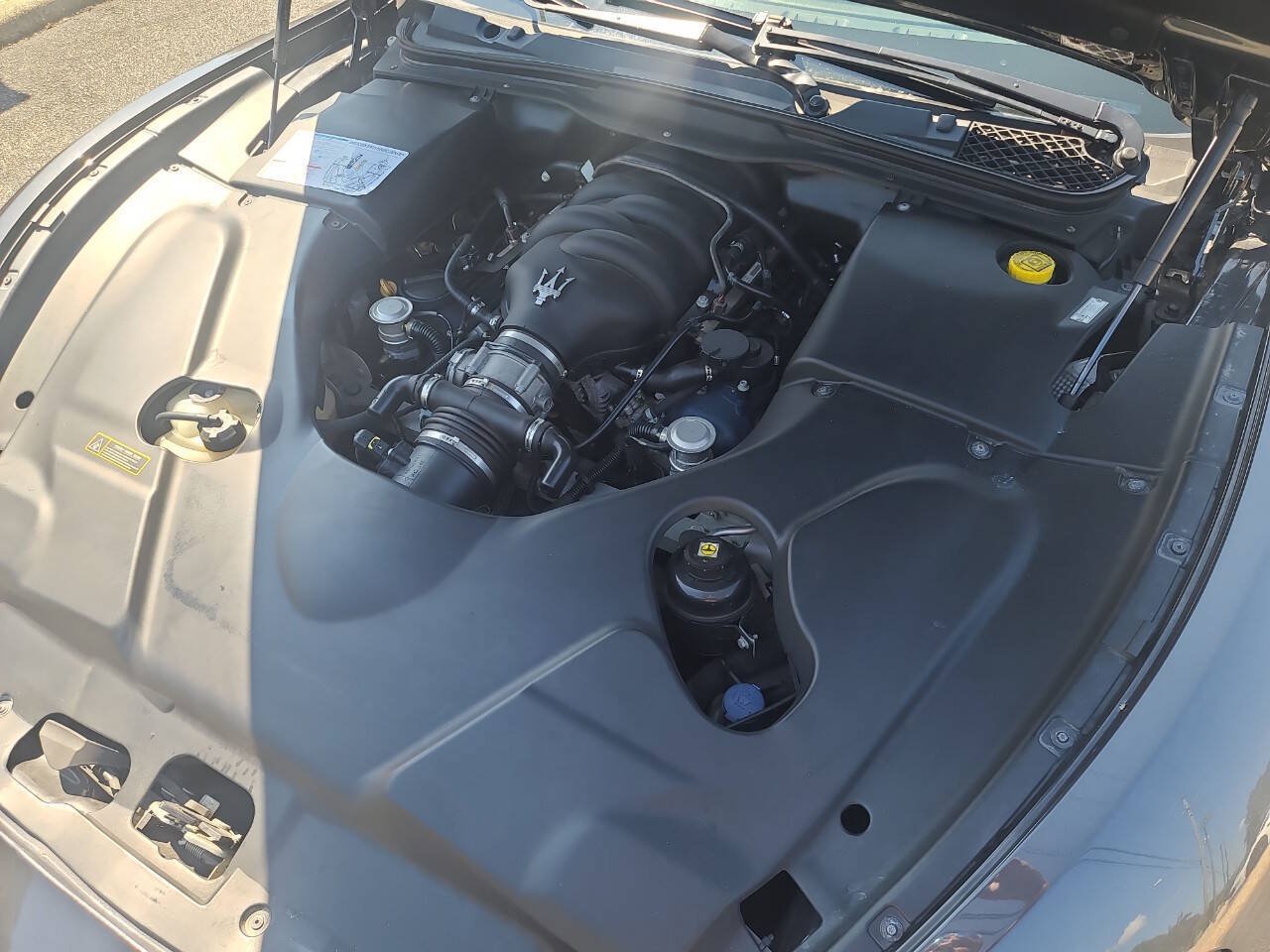Used 2010 Maserati GranTurismo Coupe RWD image 31