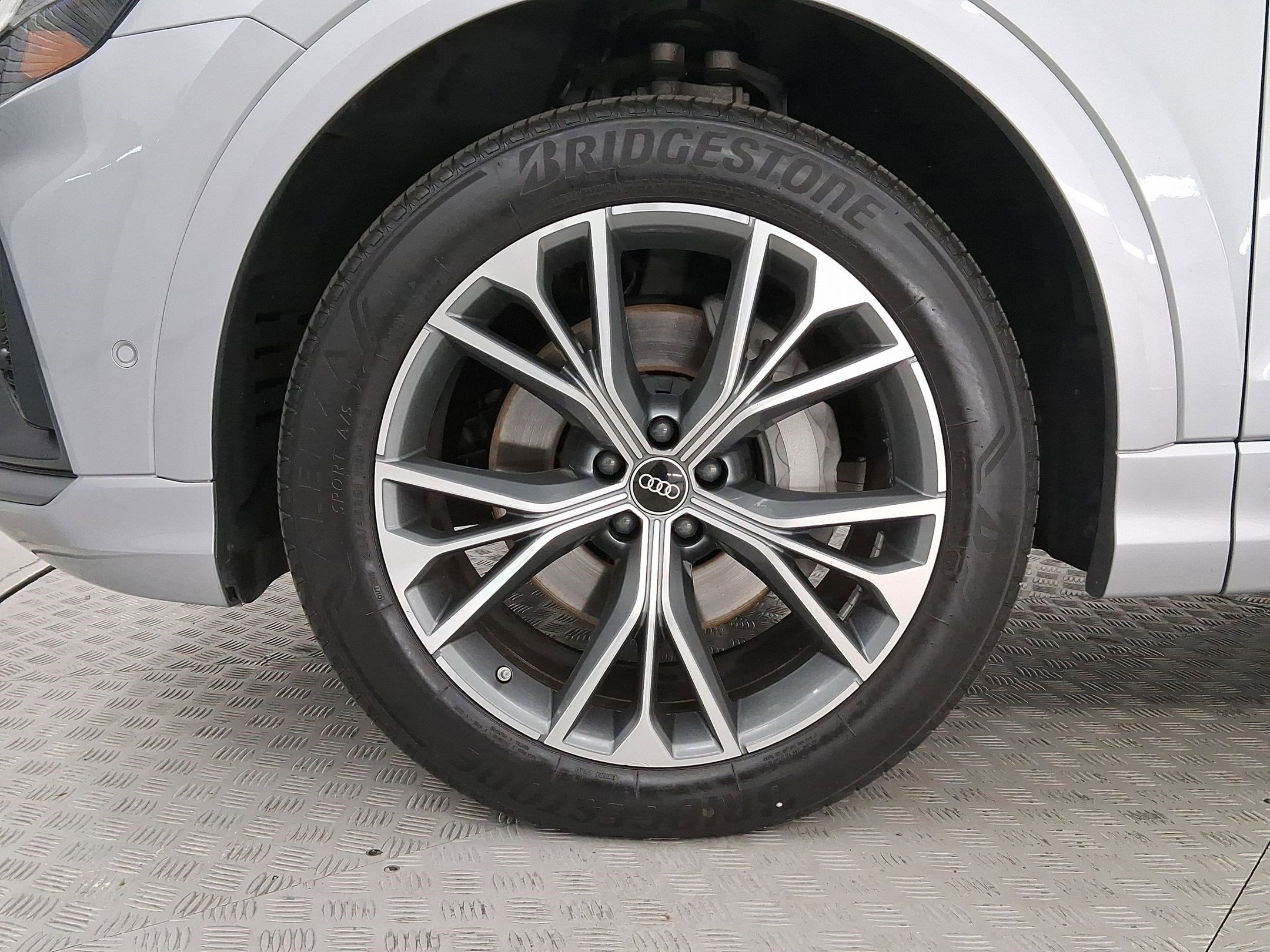 Used 2022 Audi Q8 Premium Plus image 11