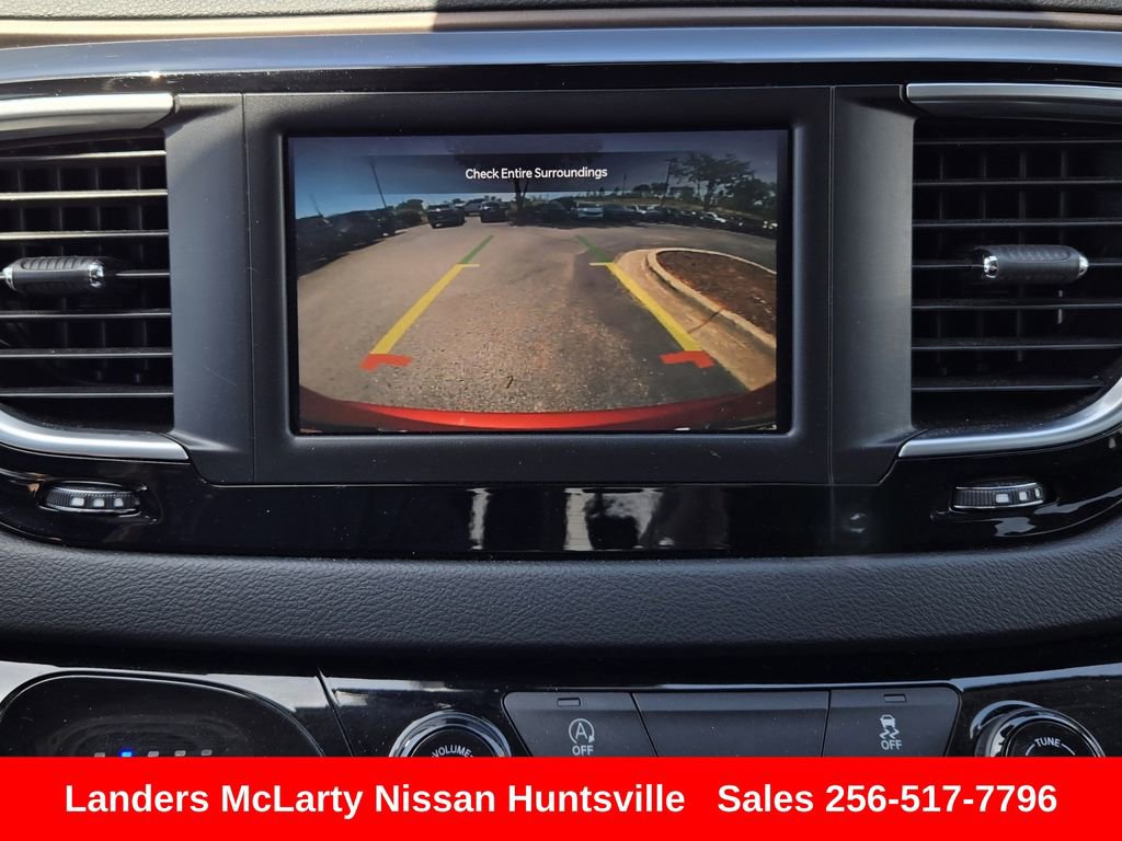 Used 2023 Chrysler Voyager LX FWD image 21