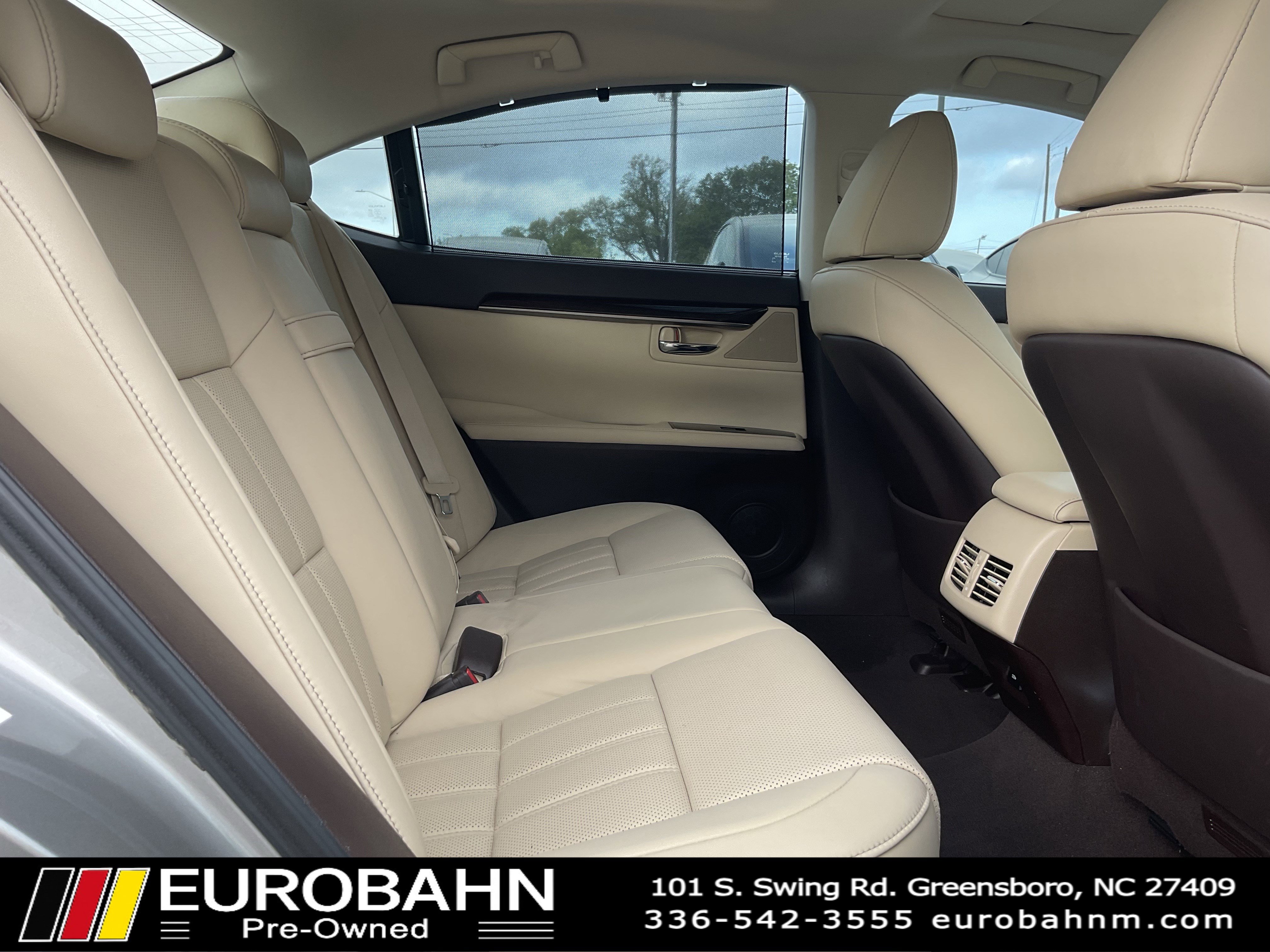 Used 2016 Lexus ES 350 w/ Ultra Luxury Package image 17