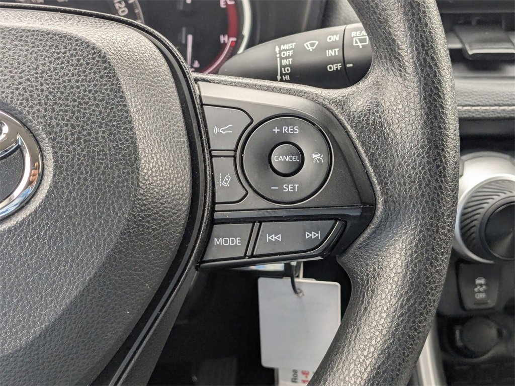 Used 2025 Toyota RAV4 LE image 17