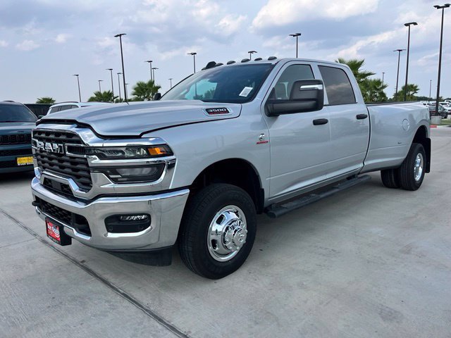New 2027 RAM 3500 Tradesman AWD/4WD image 3