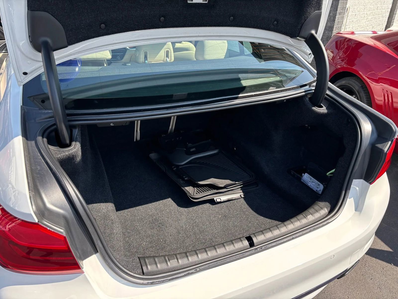Used 2018 BMW 540i xDrive image 21