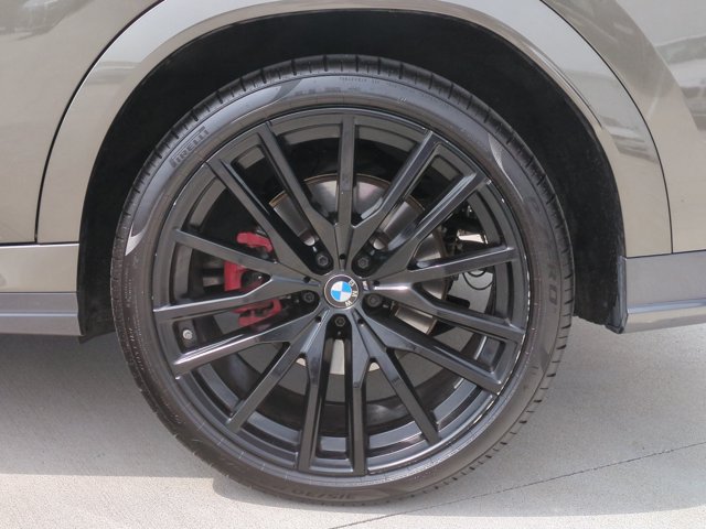 Used 2024 BMW X6 xDrive40i w/ Executive Package AWD/4WD image 25