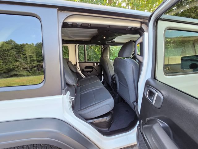 Used 2024 Jeep Wrangler Unlimited AWD/4WD image 22