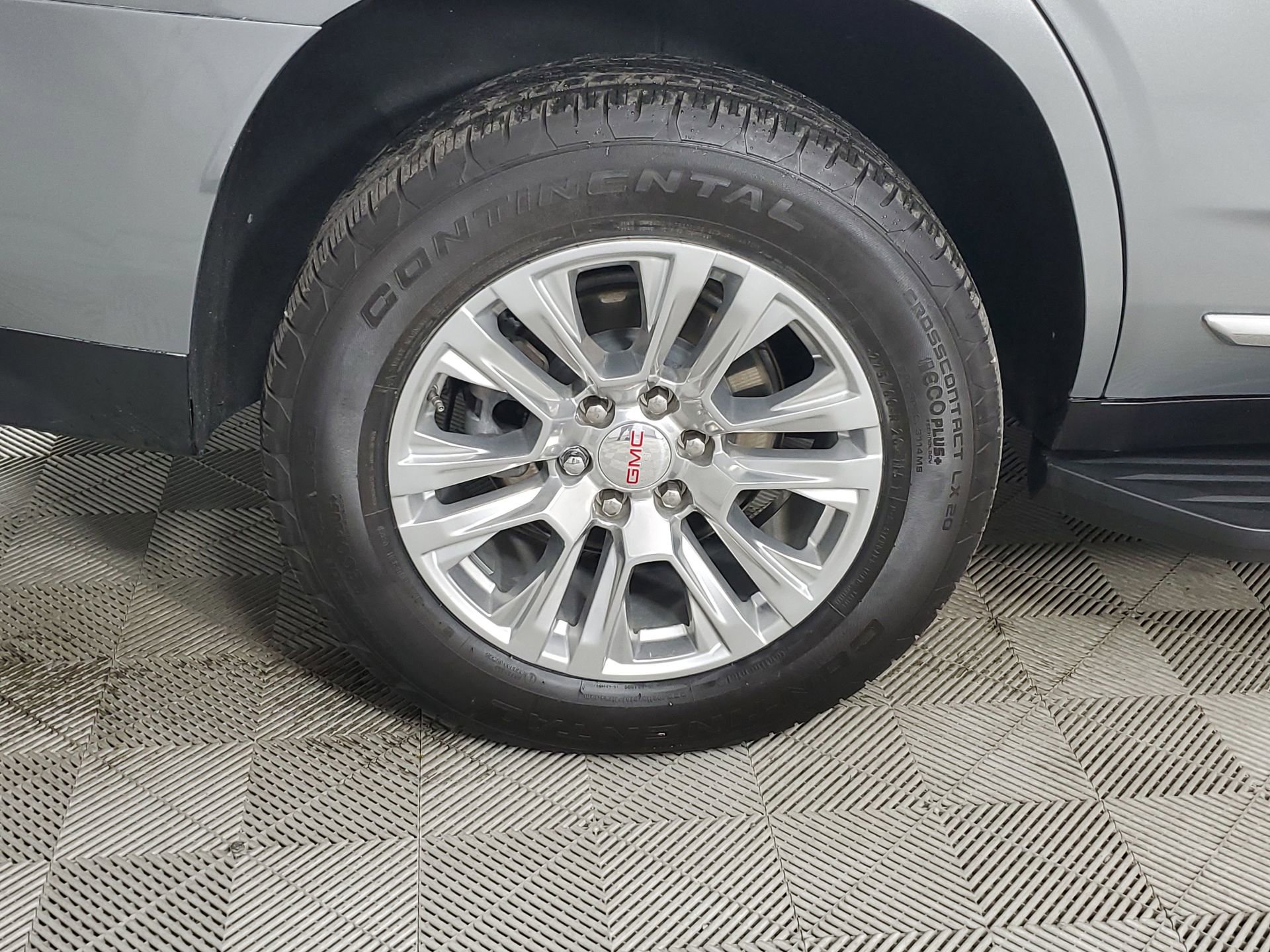 Used 2023 GMC Yukon Denali image 13