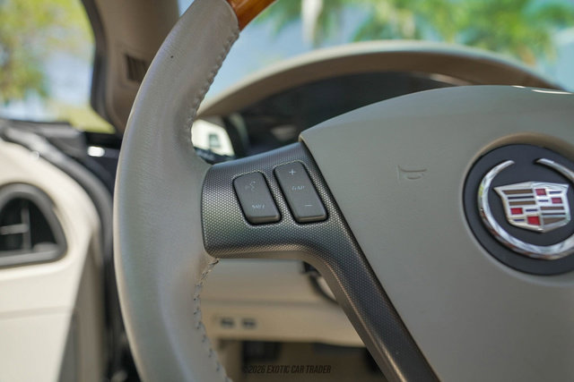 Used 2004 Cadillac XLR image 37