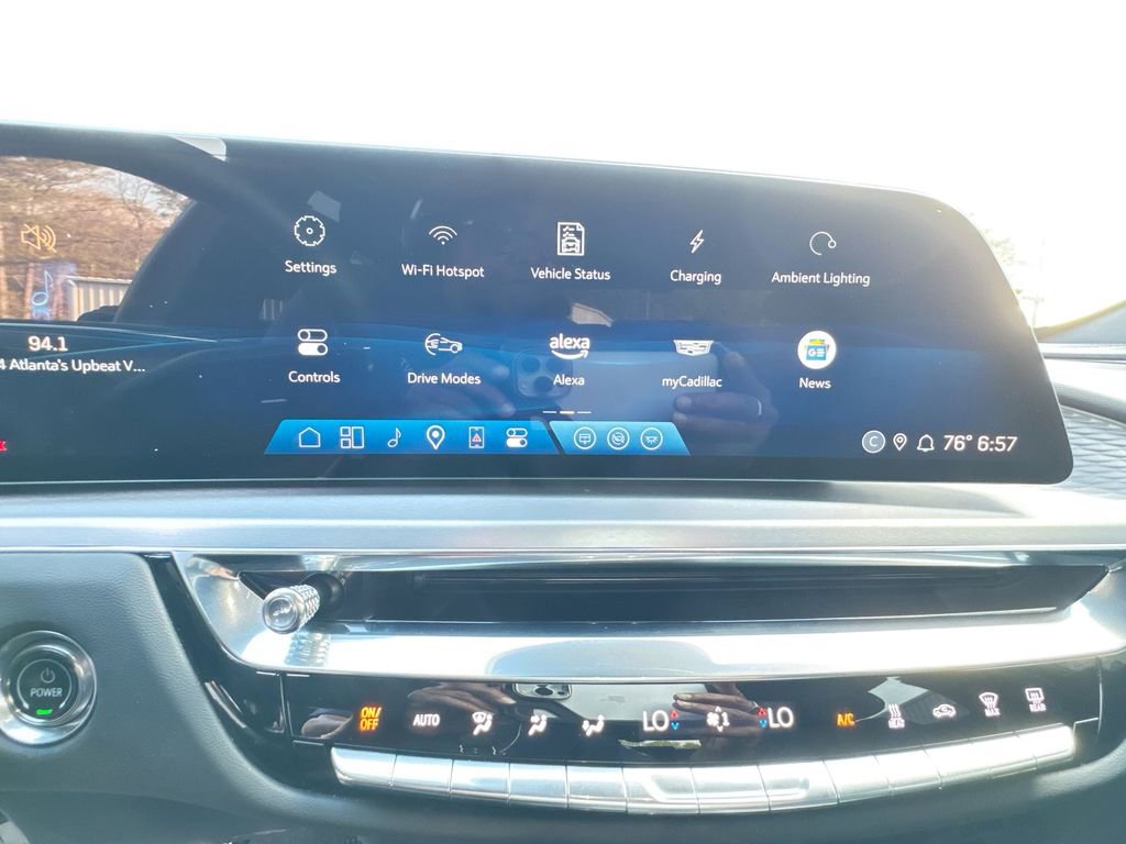 Used 2024 Cadillac Lyriq Sport image 27