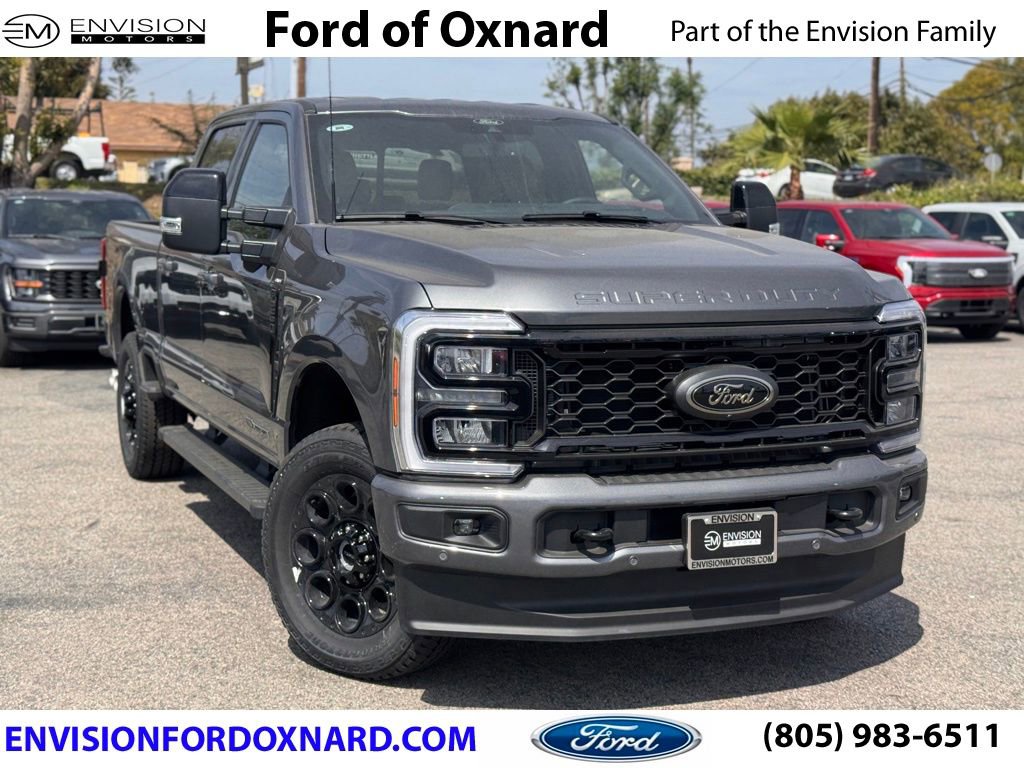 New 2026 Ford F250 Lariat w/ Black Appearance Package