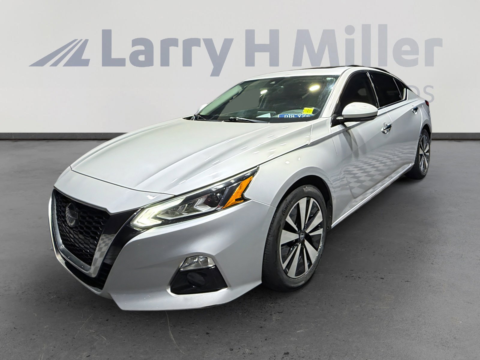Used 2020 Nissan Altima 2.5 SL image 1