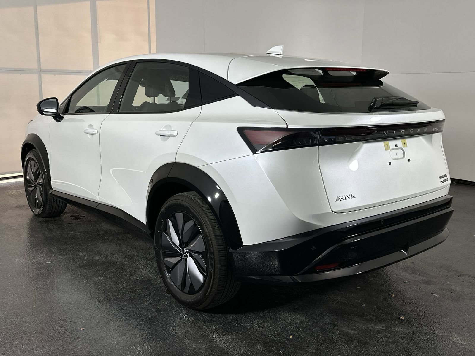 Certified 2024 Nissan Ariya AWD image 6