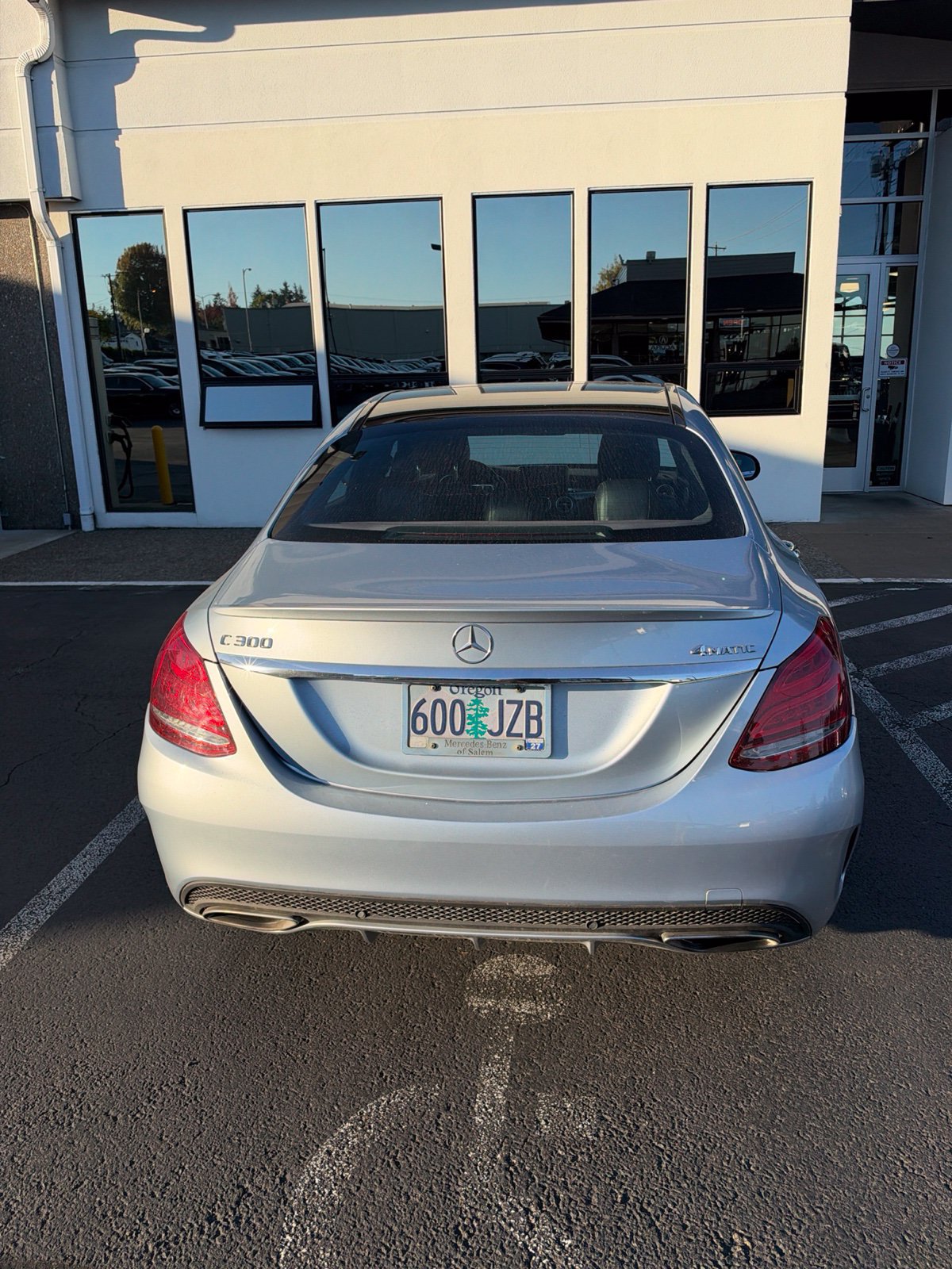 Used 2015 Mercedes-Benz C 300 4MATIC Sedan image 5