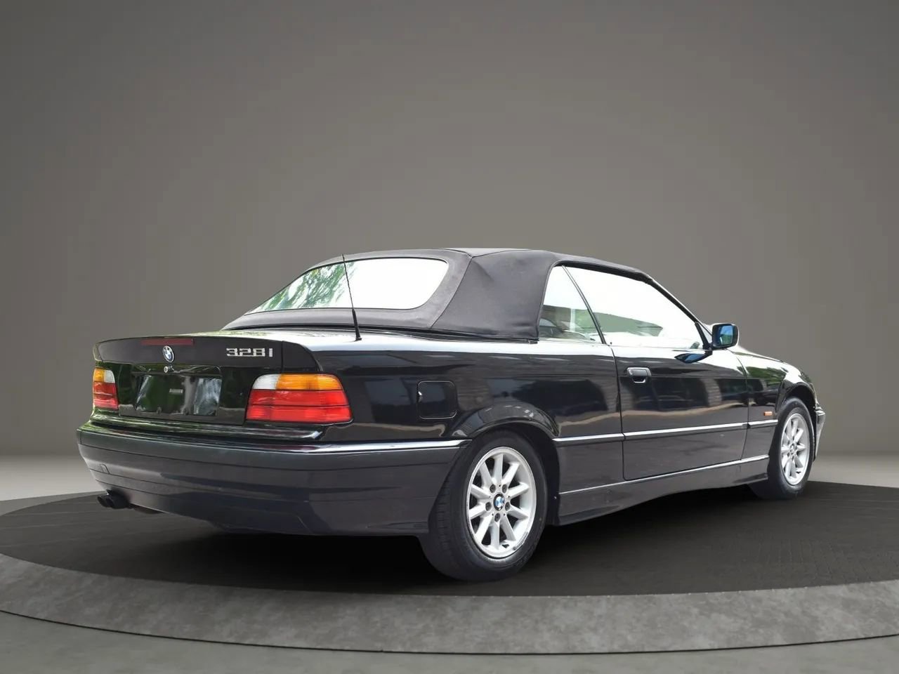 Used 1999 BMW 328i Convertible image 5