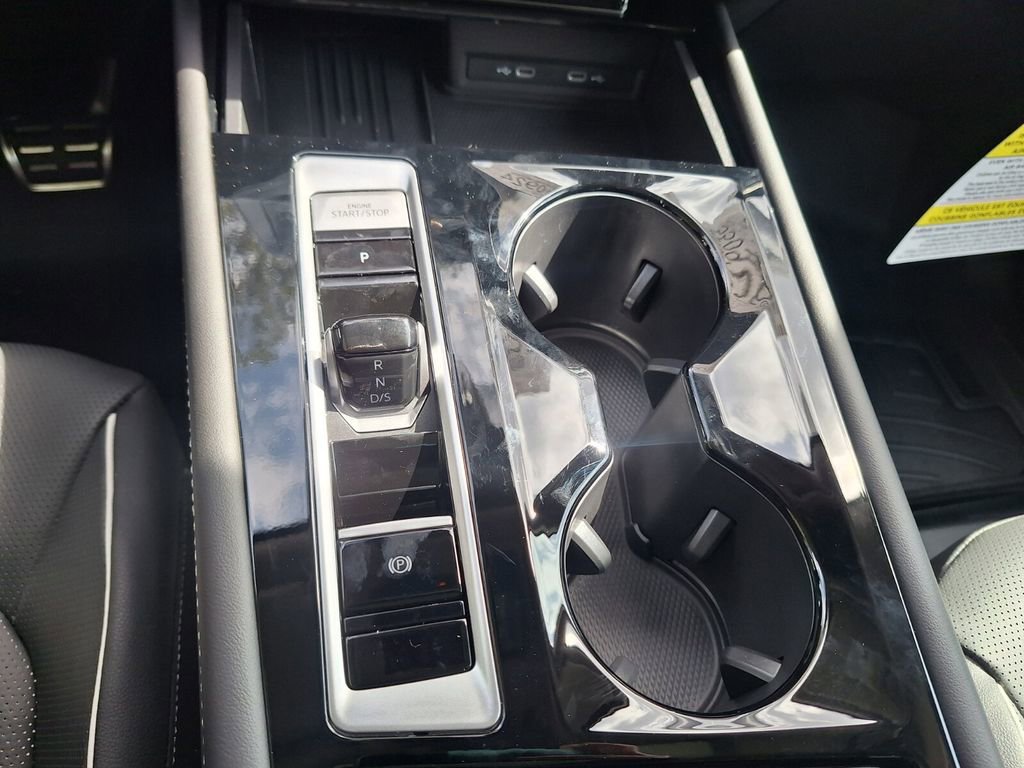 New 2026 Volkswagen Atlas SEL Premium R-Line image 18