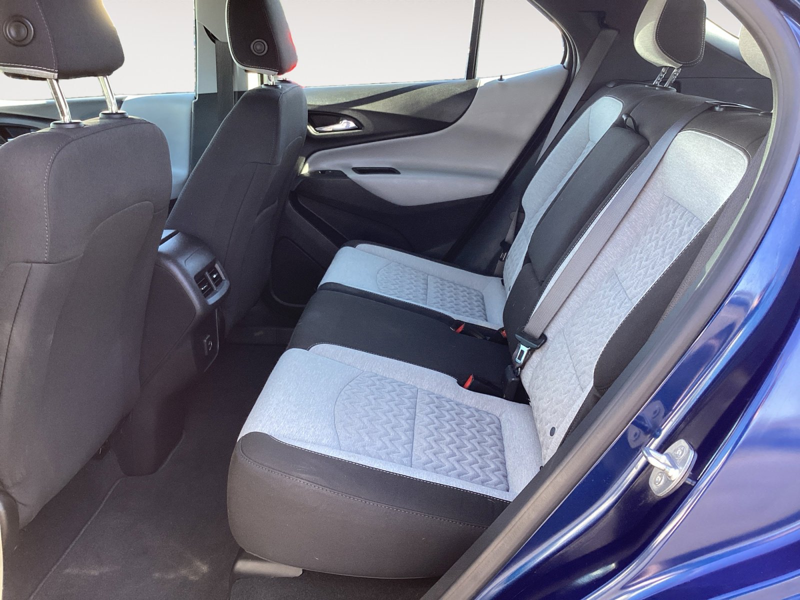 Used 2023 Chevrolet Equinox LS image 24