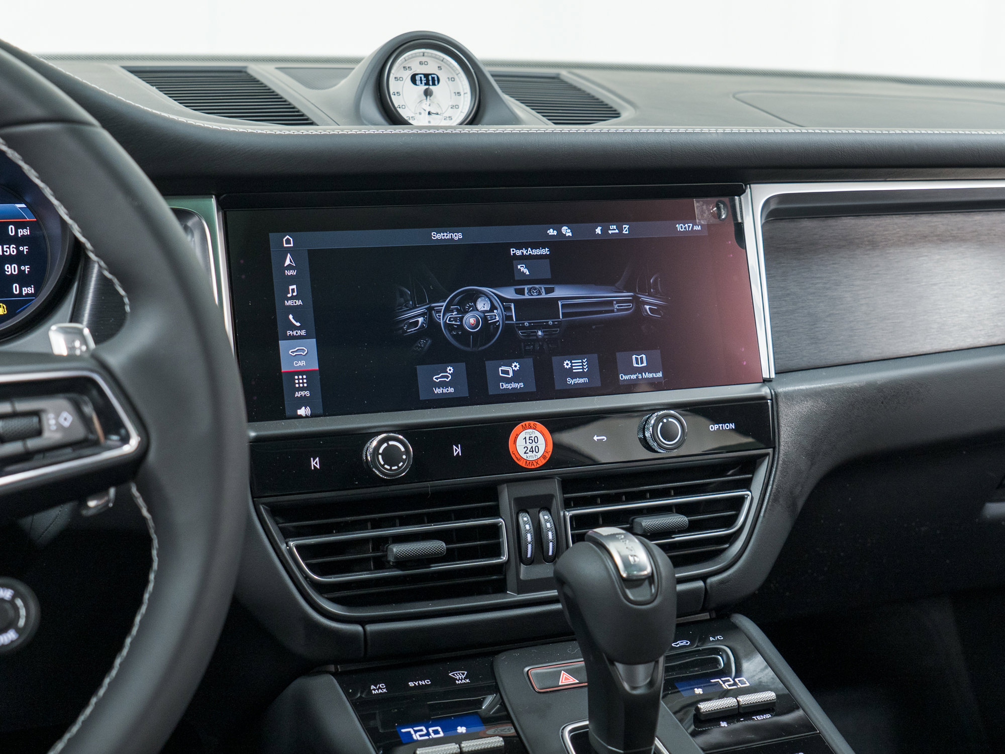 New 2026 Porsche Macan GTS image 25