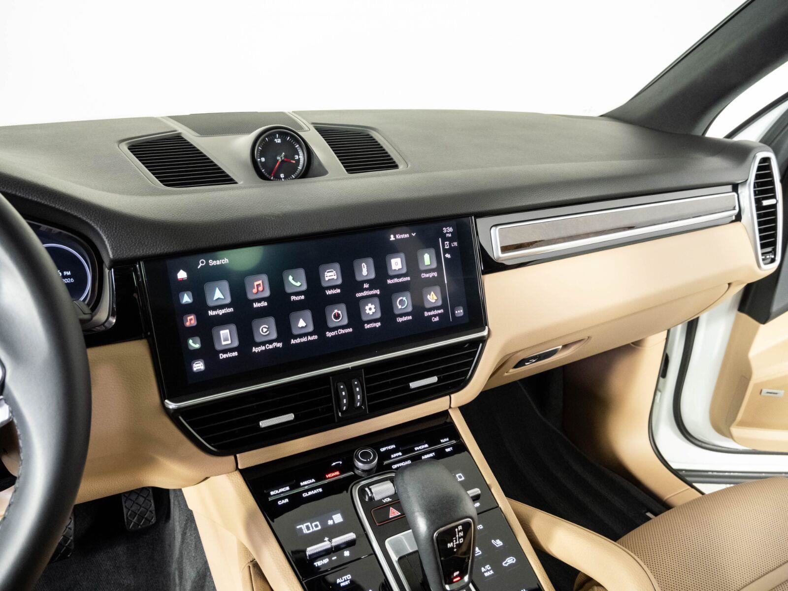Certified 2023 Porsche Cayenne Platinum Edition AWD/4WD image 13