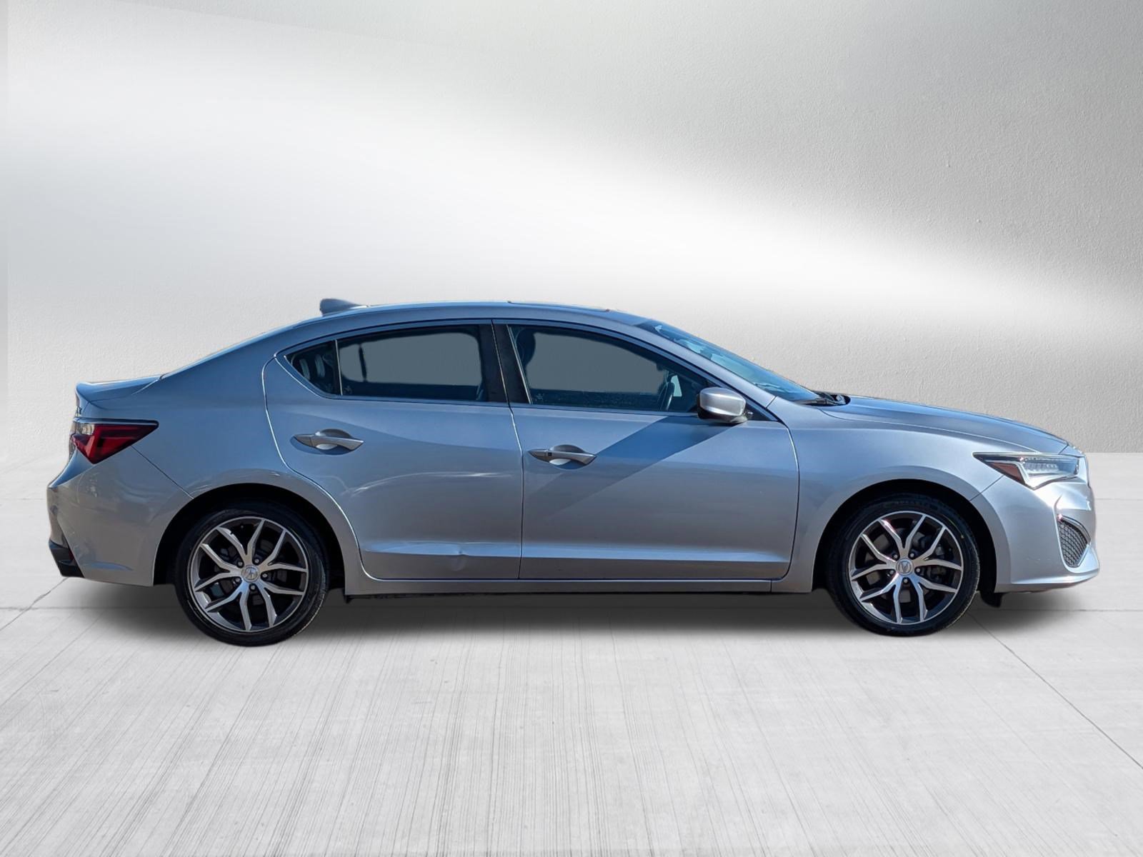 Used 2020 Acura ILX w/ Premium Package image 8