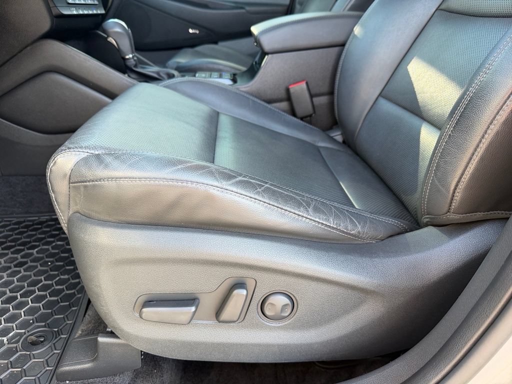 Used 2021 Hyundai Tucson Limited AWD/4WD image 11