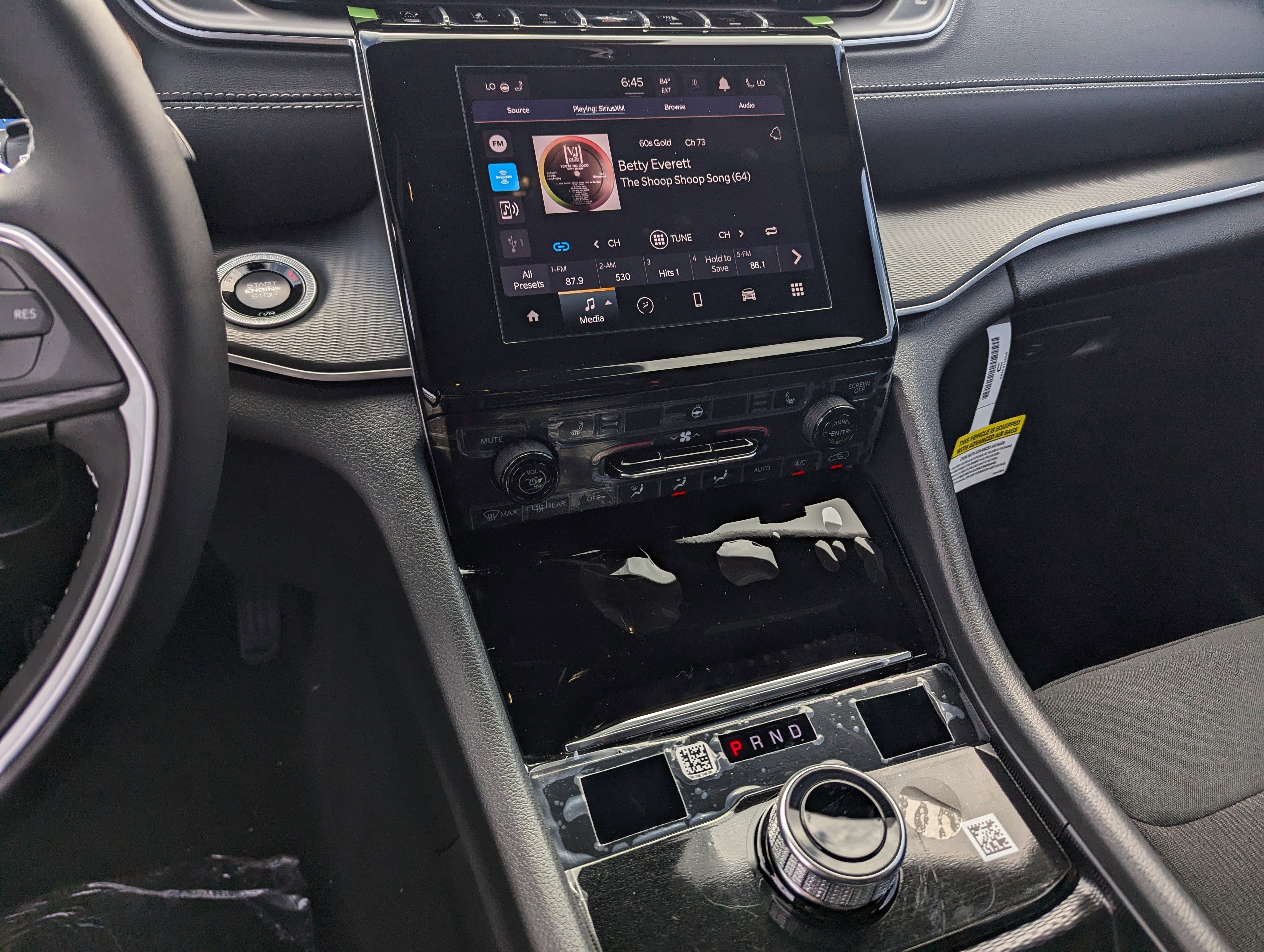 New 2025 Jeep Grand Cherokee Laredo image 10