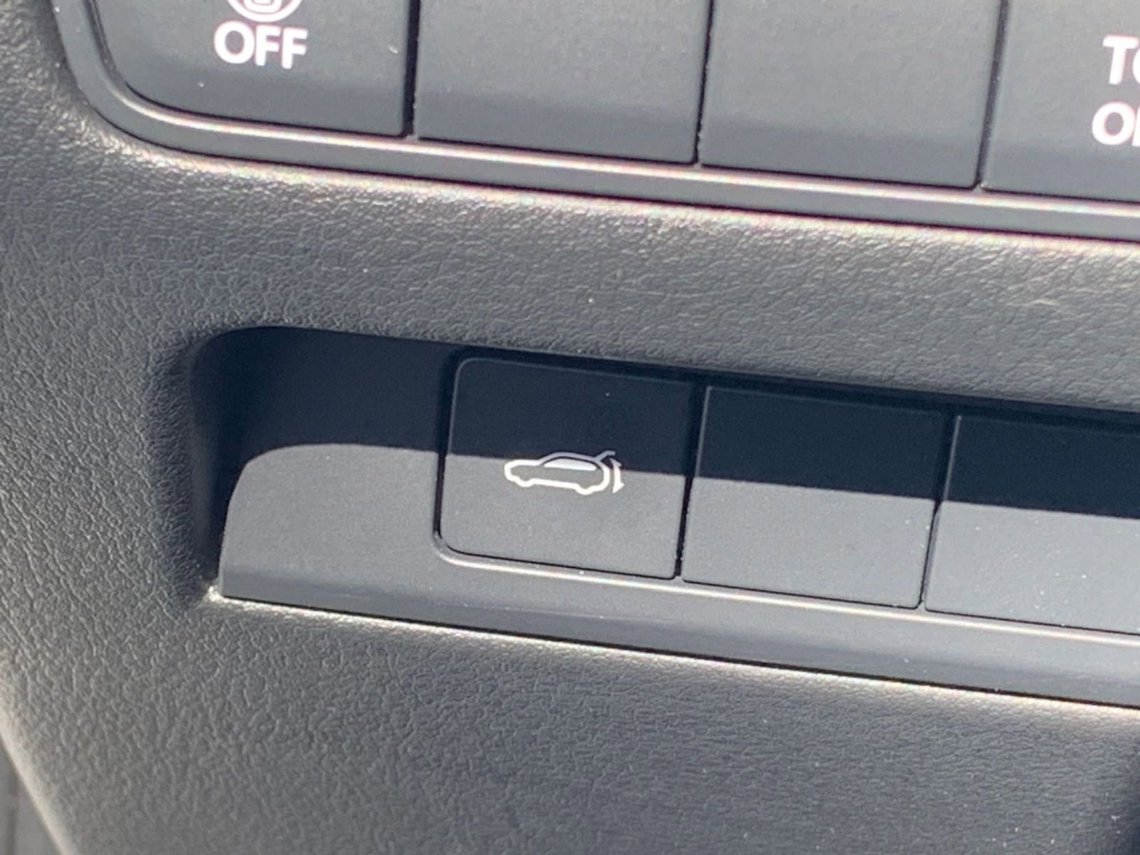 Used 2025 MAZDA CX-50 AWD 2.5 S w/ Premium Package image 23