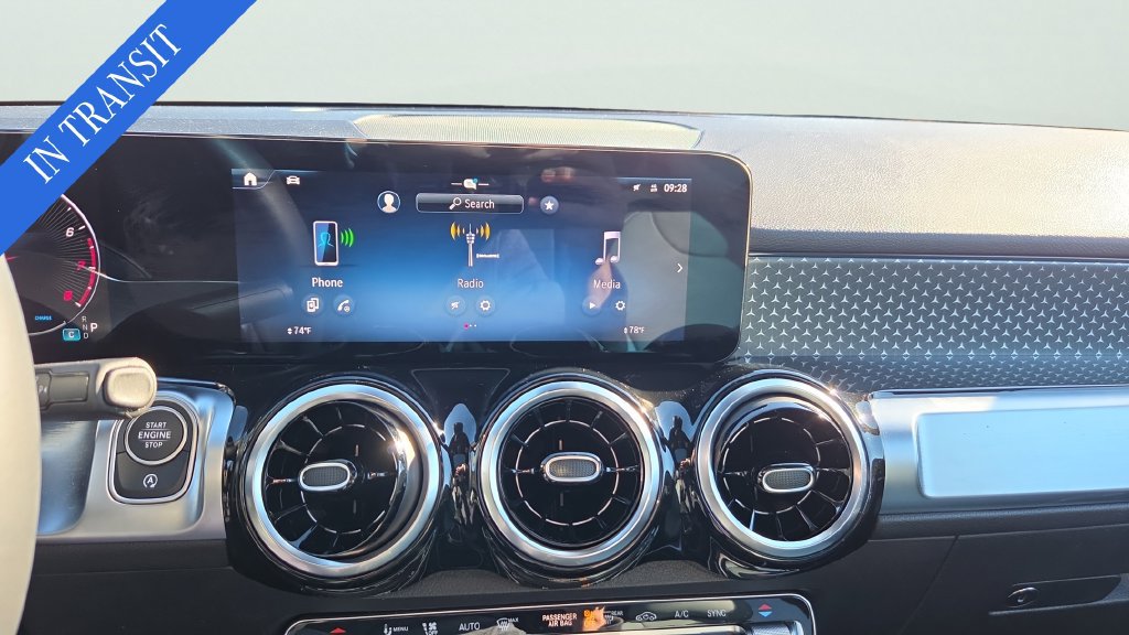 Used 2026 Mercedes-Benz GLB 250 4MATIC image 16