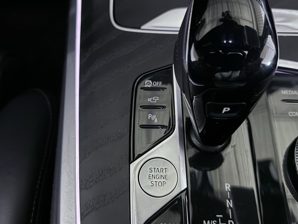 Used 2022 BMW X7 xDrive40i w/ M Sport Package image 50
