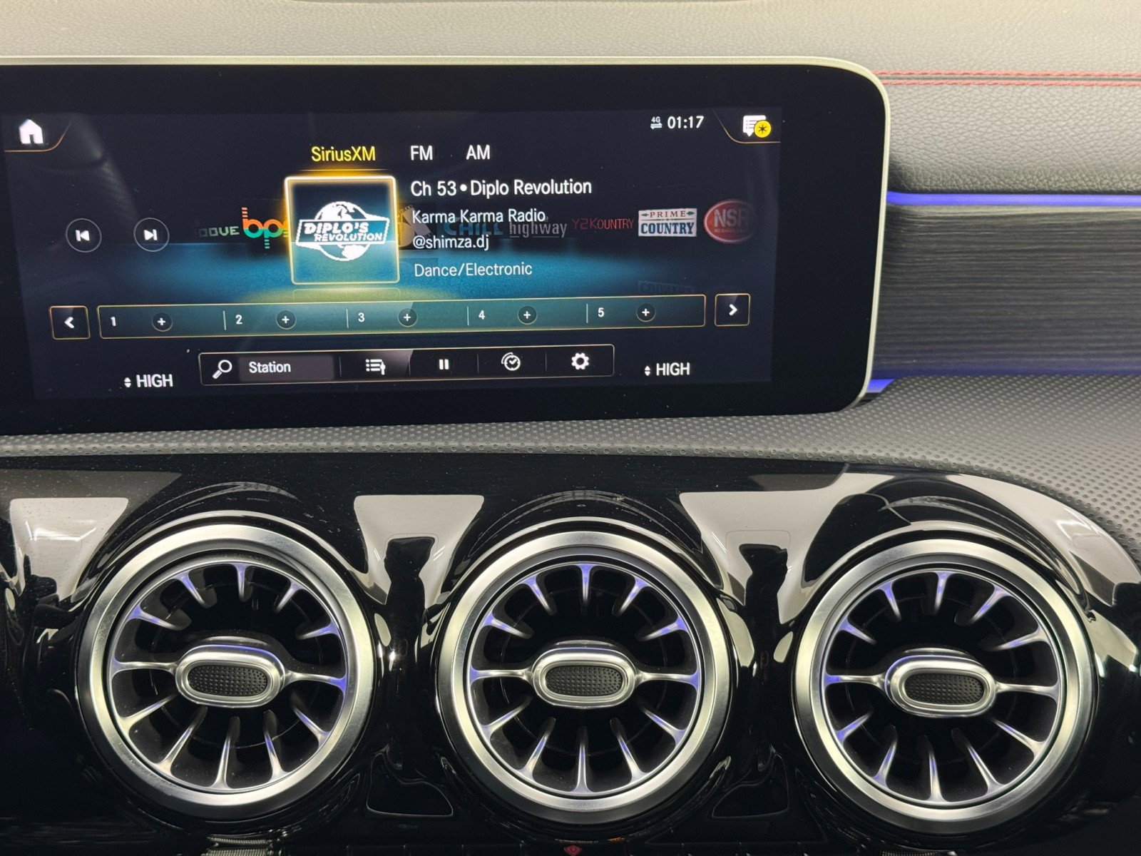 Used 2020 Mercedes-Benz CLA 250 image 26