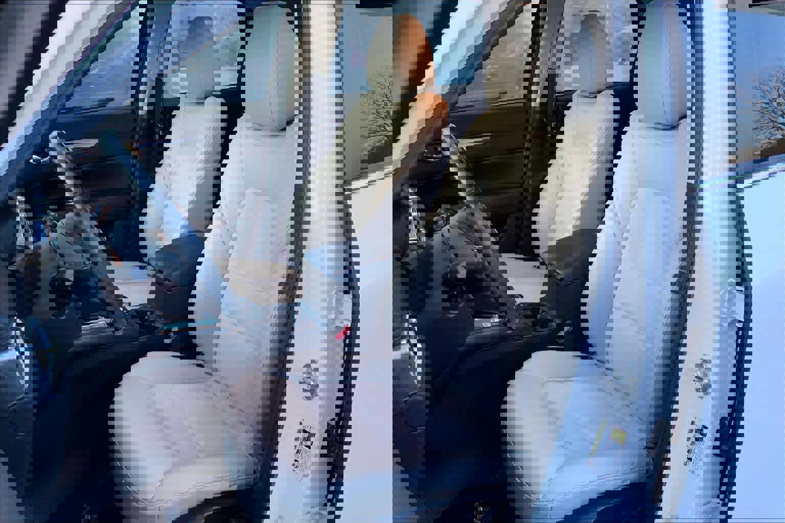 Used 2019 MAZDA CX-5 Touring image 8