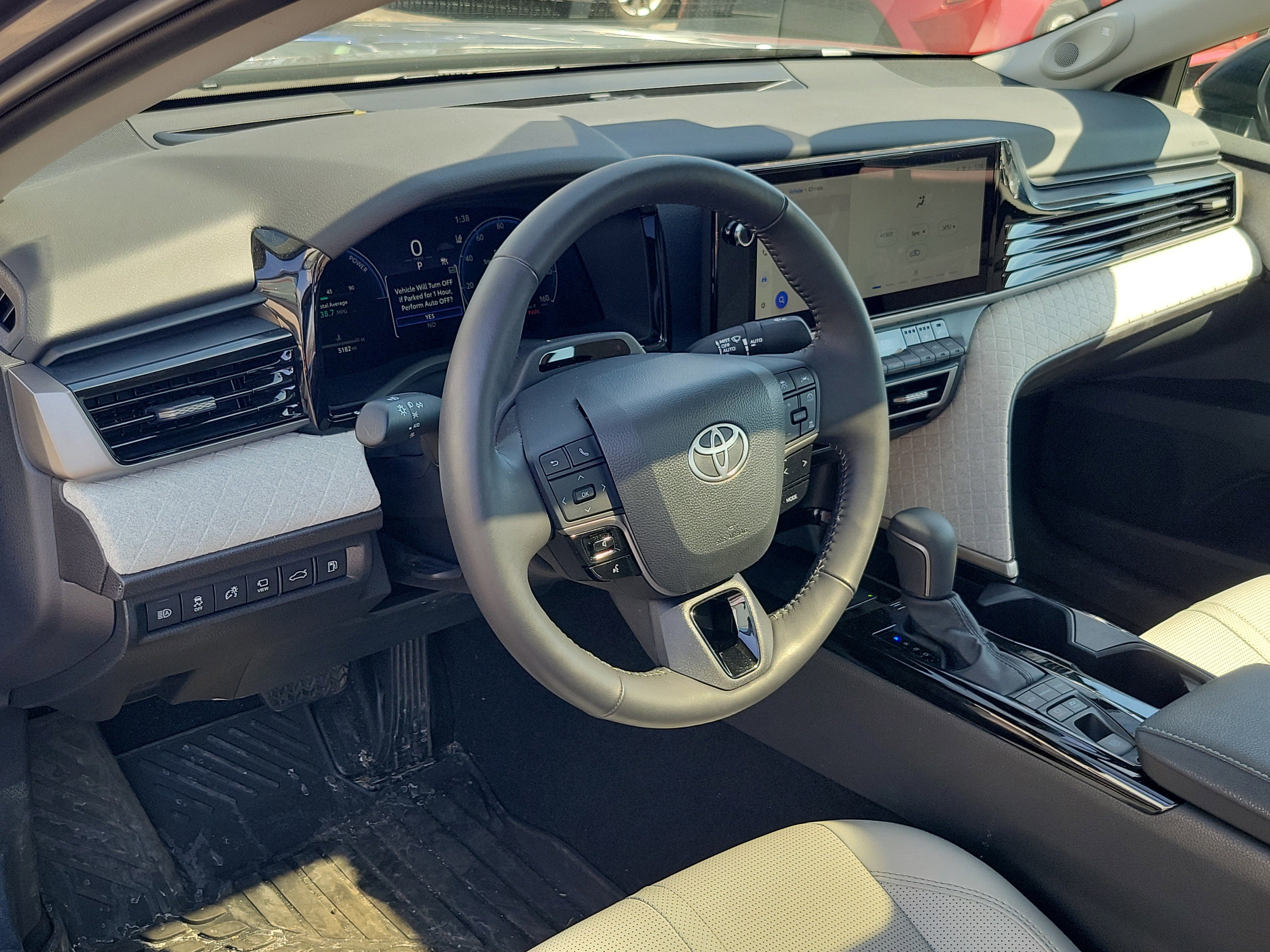 Used 2025 Toyota Camry XLE w/ Premium Plus Package image 16