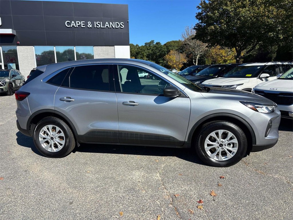 Used 2024 Ford Escape Active w/ Tech Pack #1 image 2