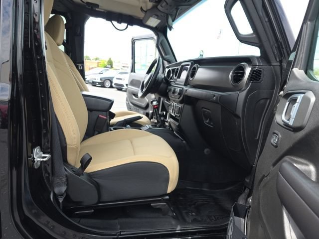 Used 2021 Jeep Gladiator Sport AWD/4WD image 36