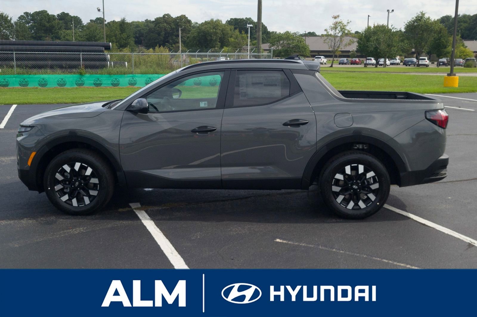 New 2025 Hyundai Santa Cruz SEL image 8